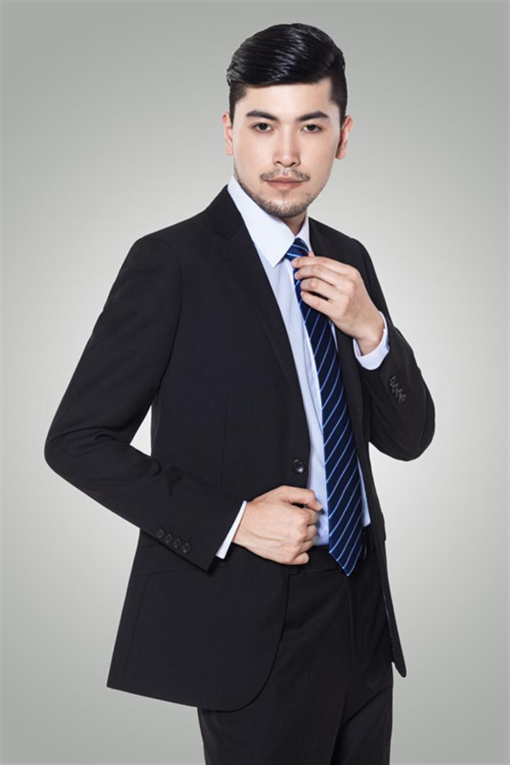 王胜军 艺术总监 & 首席设计师